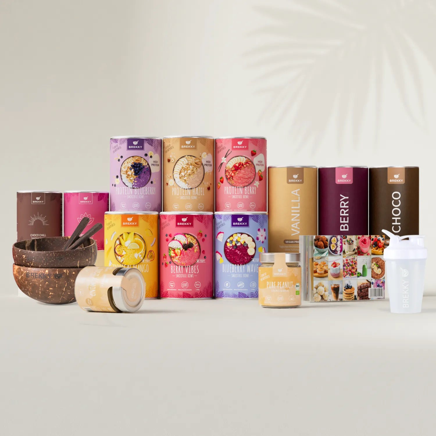 Produktpaket mit Smoothie Bowl Dosen, Kokosschalen und Shaker