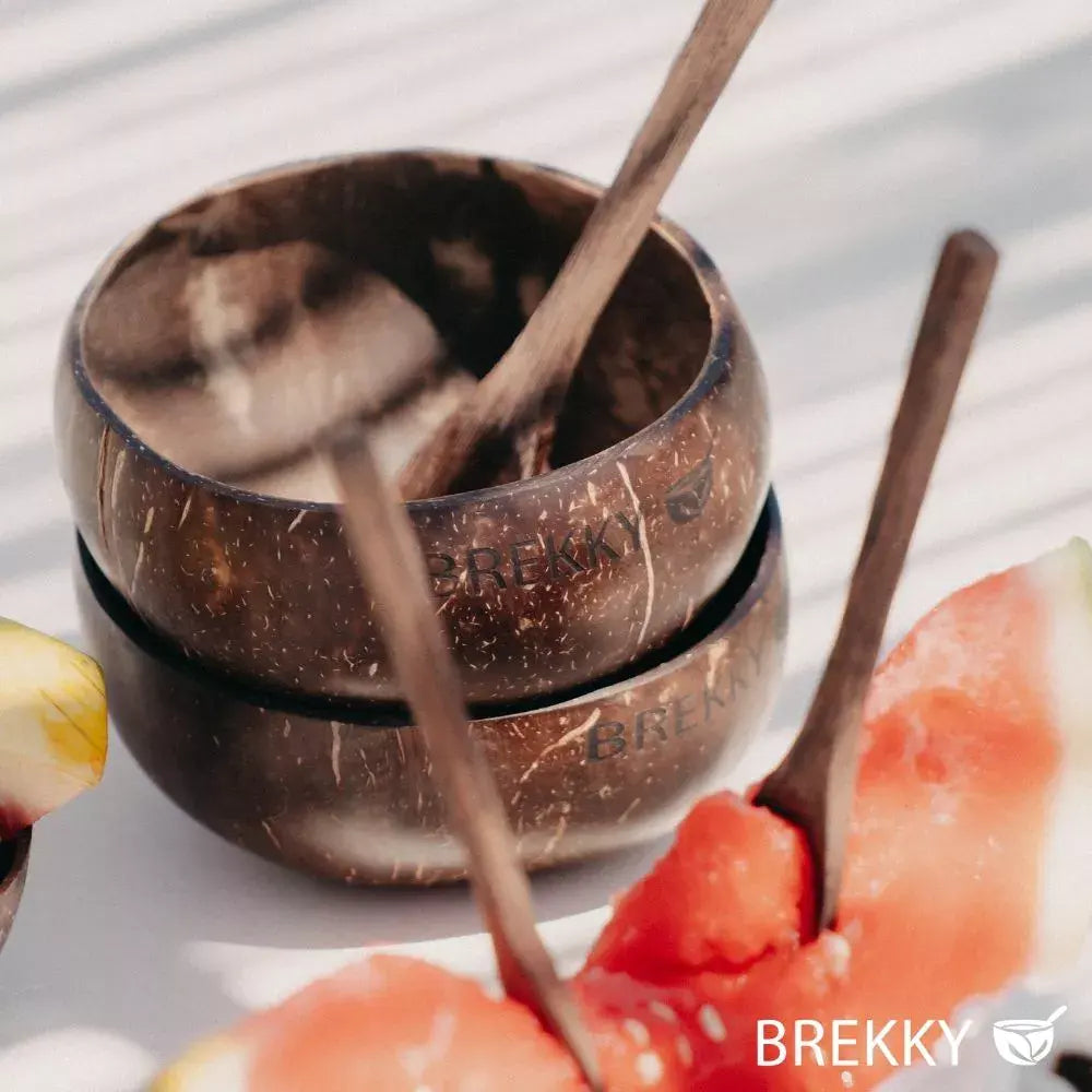 Brekky Bowl gestapelte Kokosnussschalen
